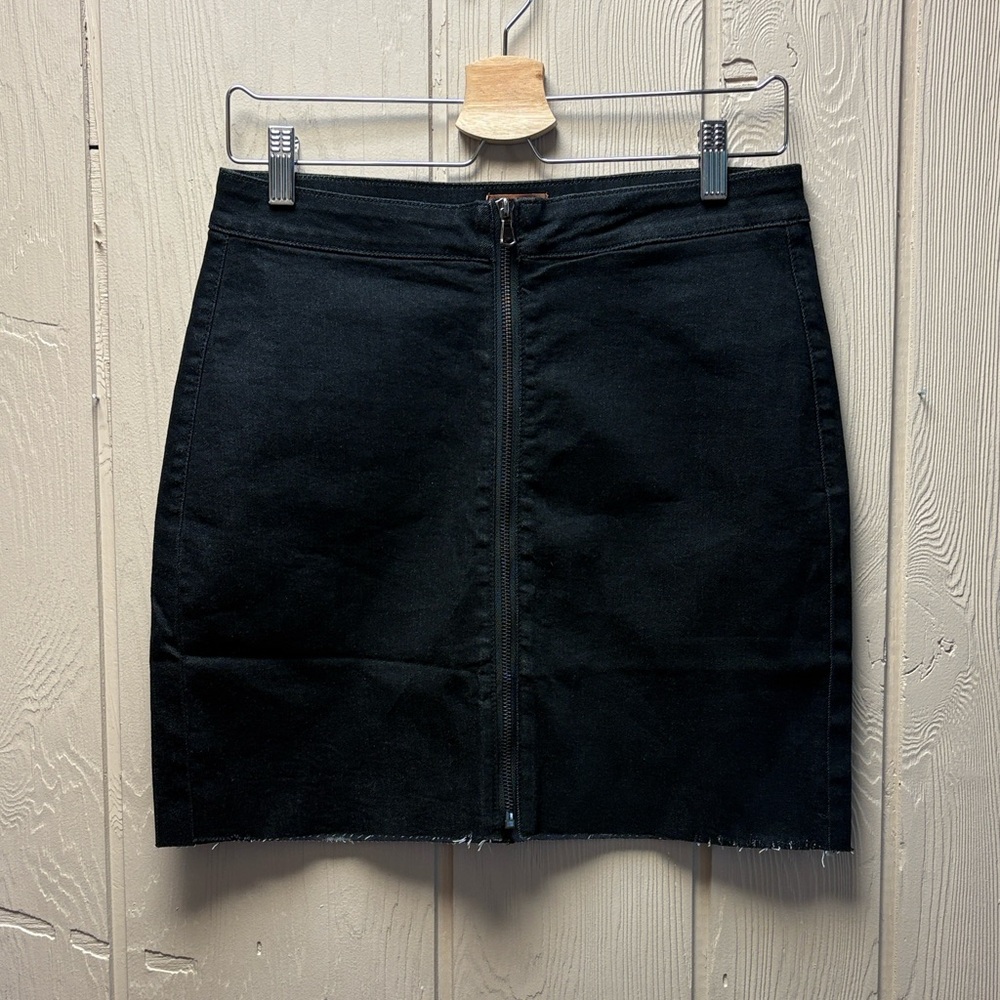 POL Skirt